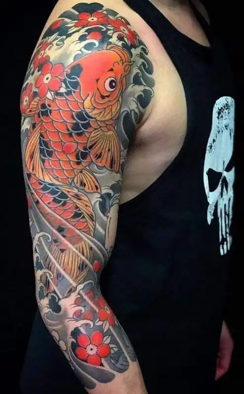 Pez koi tattoo color hombre