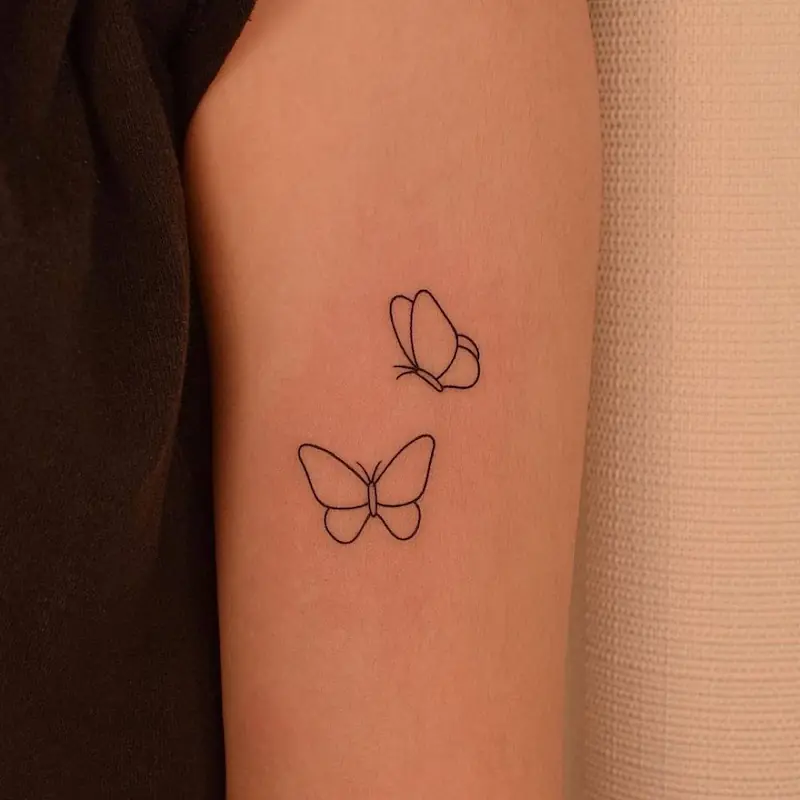 Tatuaje mariposas Fine line