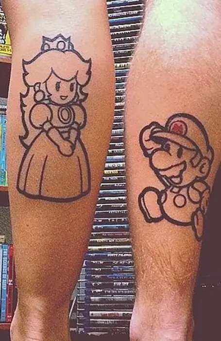 Tatuaje para parejas mario bros